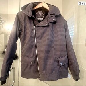 Women’s Medium Core ski snowboard winter snow coat jacket